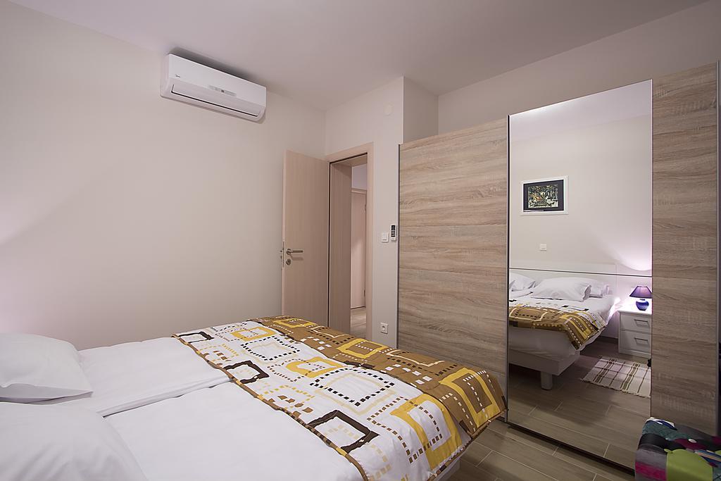 Palace 1 Djardin Apartma